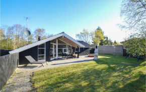 Stunning Home In Væggerløse With Sauna